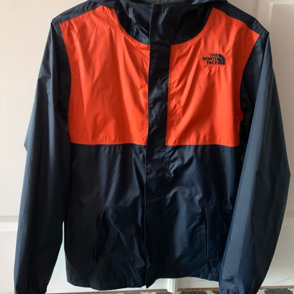THE NORTH FACE WINDBREAKER - NEW! XL youth